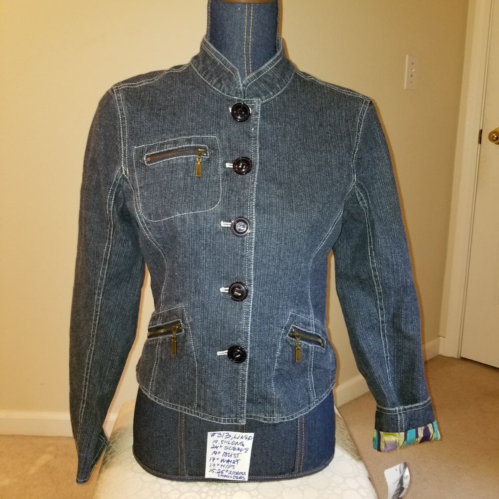 #313 NWOT Work to Weekend Denim Jacket Zippers 4